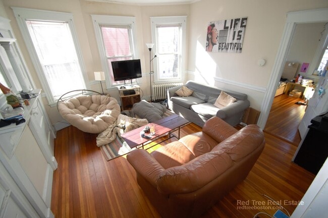 Photo - 25 Forest Hills St Unit 3