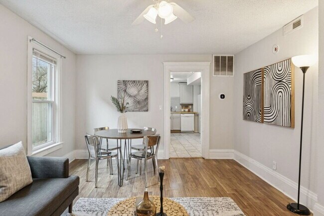 Photo - 1504 4th St NE Unidad 1