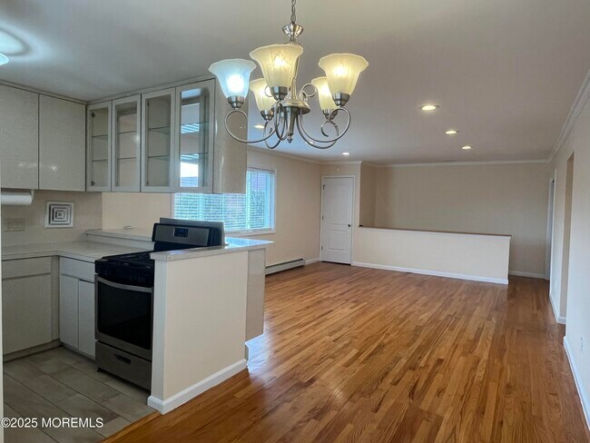 Photo - 35 Sternberger Ave Unit B