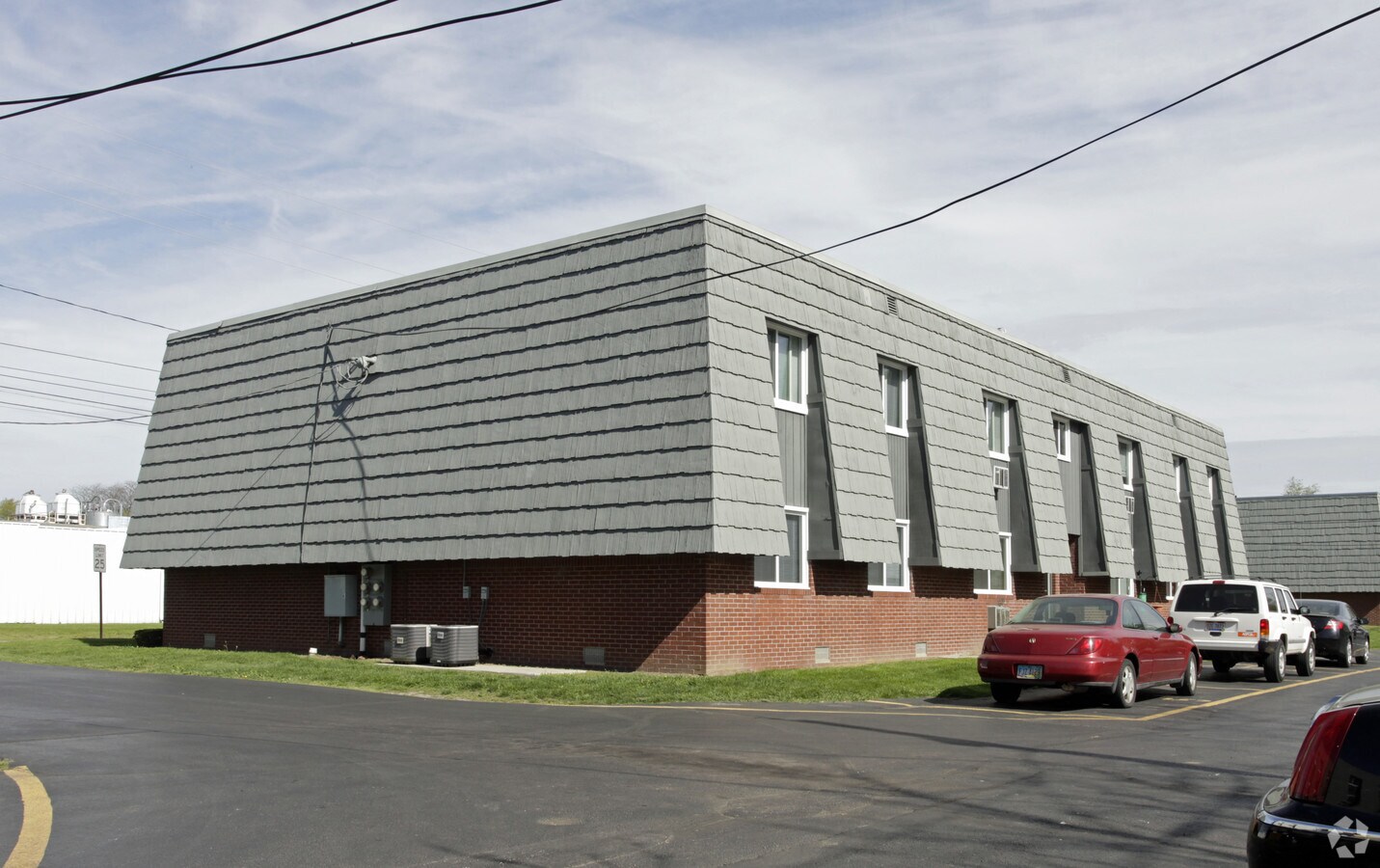 Main Photo - L J Apartments