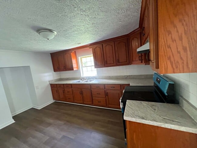 Photo - 1509 Brunner St NW