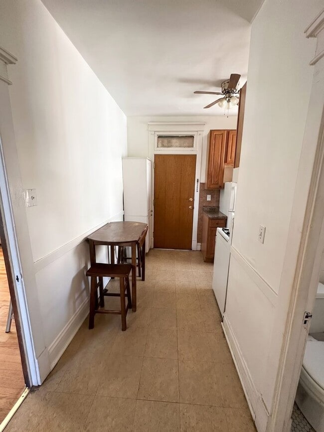 Photo - 4824 Hutchinson Unit 4828 #2W