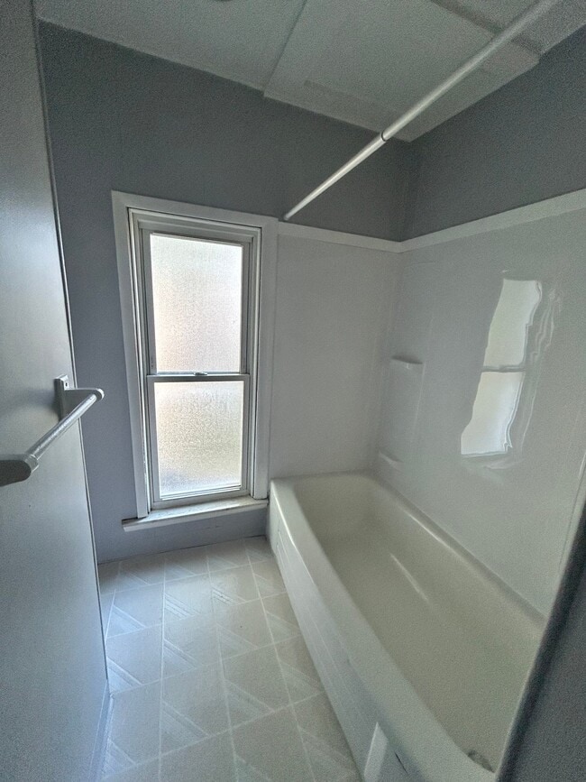 Photo - 70550 Main St Unit B
