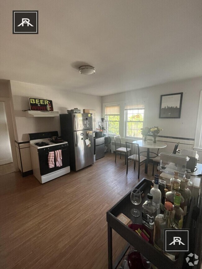 Building Photo - 2 bedroom in Somerville MA 02145 Unit 2 Rental