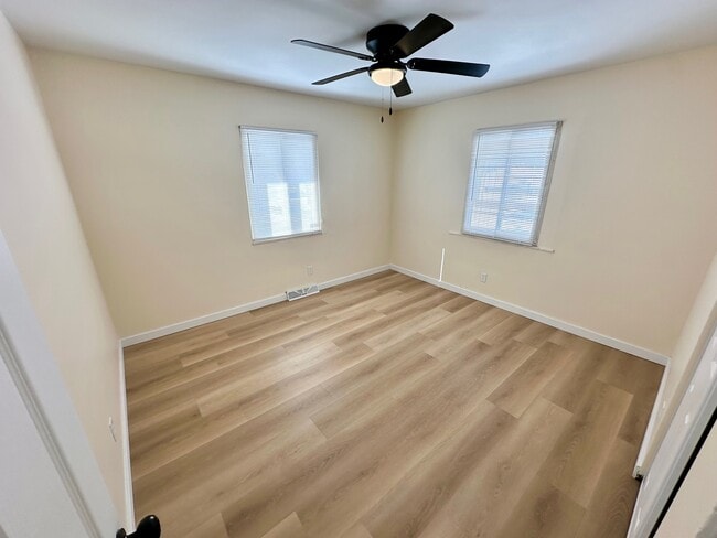 Photo - 1166 Tonawanda Ave Unit 1166