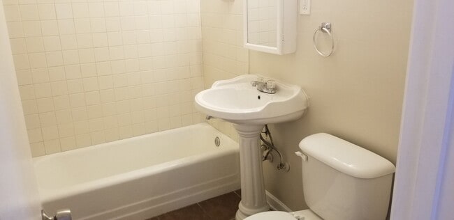 Photo - 925-927 Flood St Unit 927