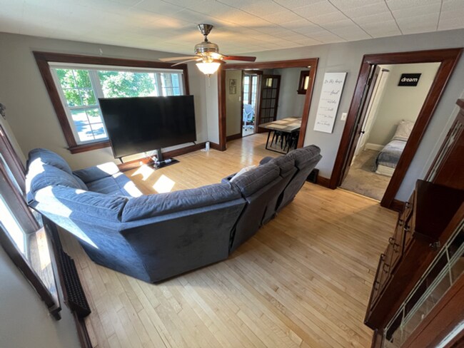 Photo - 334 N 60th St Unit 334 N 60th St Lower