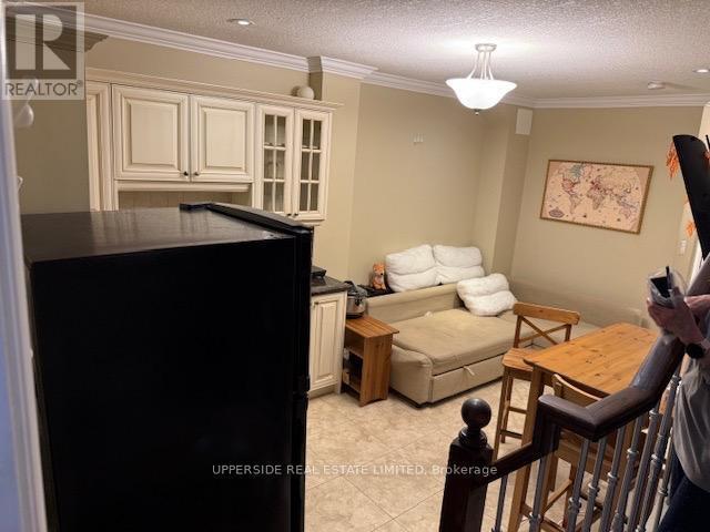 Photo - 202b Finch Ave E