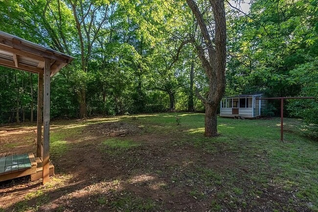 Photo - 943 S Micheaux St