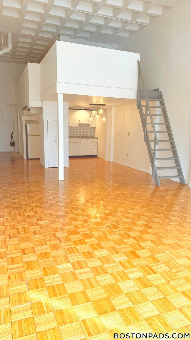 Photo - 61 Brookline Ave Unit 221