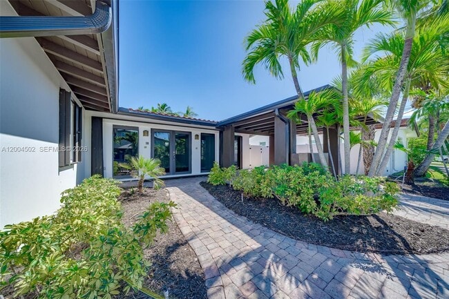 Photo - 1704 SW 5th Ct