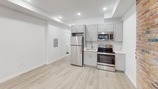 81 Halsey Street - 81 Halsey Street