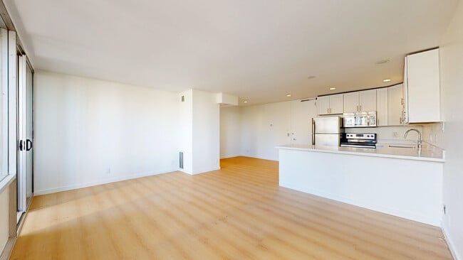 Photo - 1507 Carol-105 Unidad 105