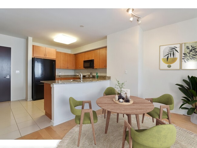 Photo - 807 Davis St Unit 1110