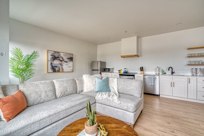 4980 N Vancouver Ave Unidad SI ID1611981P