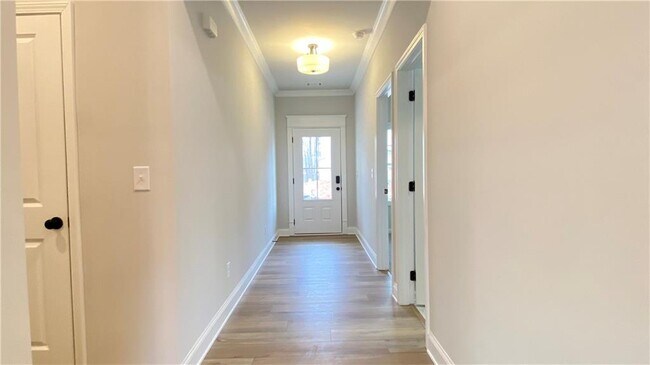 Photo - 4591 Silver Oak Dr SW