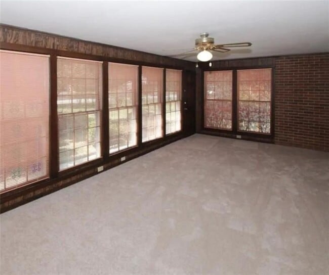 Photo - 4754 Winthrop Dr