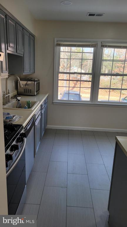 Photo - 2055 Pilgrim Dr