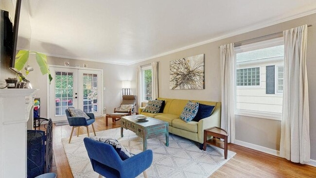 Photo - Cozy home with fenced yard and hot tub in ...