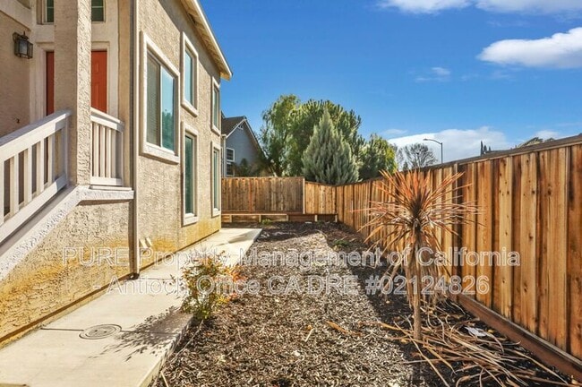 Photo - 1100 Twinbridge Ct