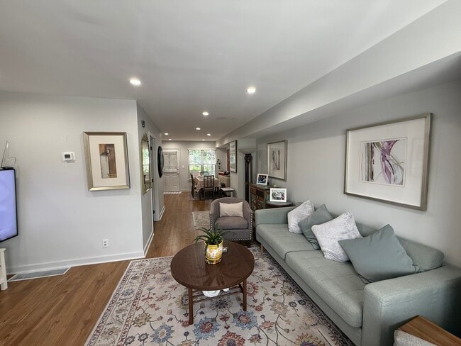 Photo - 7925 Ridge Ave