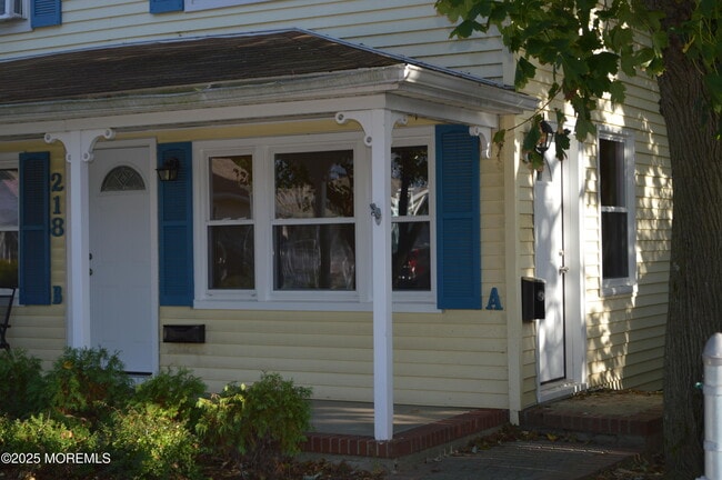 Building Photo - 218 Mechanic St Rental