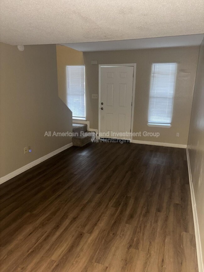 Photo - 146 Alabama Ave NW Unit B