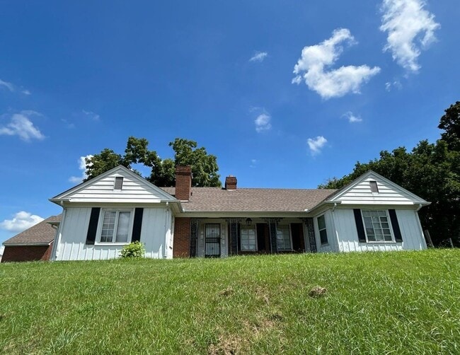 Building Photo - 4320 Bishop Hills Dr Rental