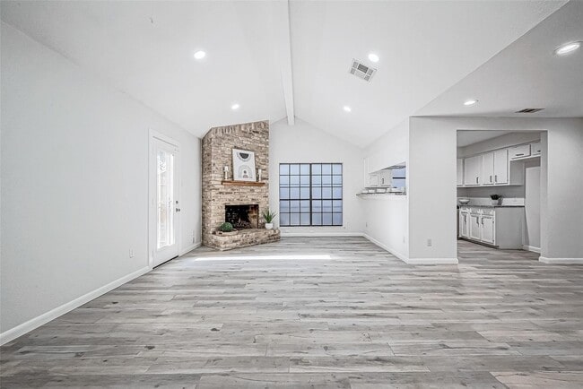 Photo - 4907 Fox Hollow Blvd