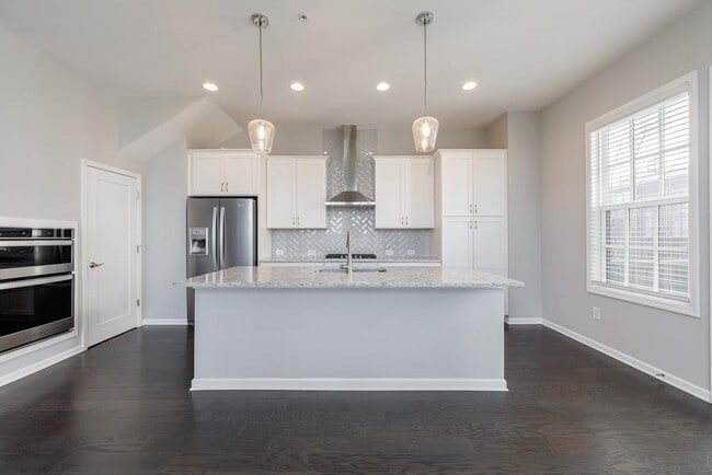 Photo - 225 Britten Pass