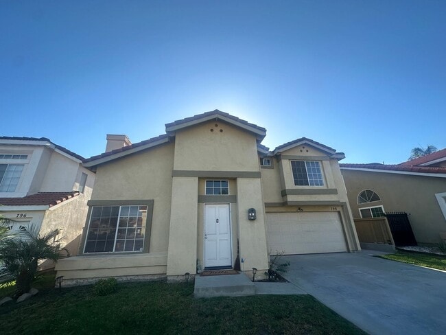 Photo - 798 Vista Real St