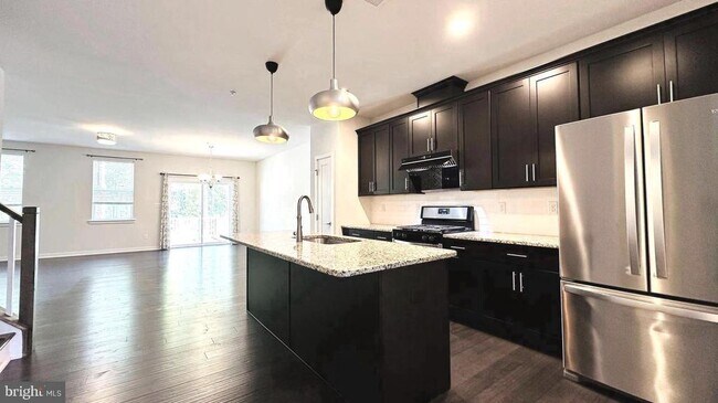 Photo - 229 Wynstone Ct