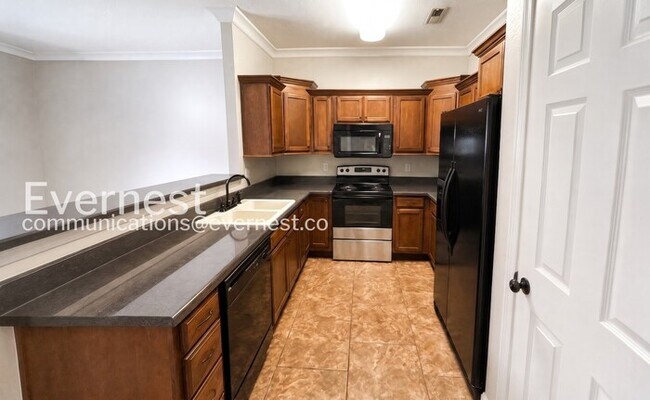 Photo - 2-Bed/2-Bath Town Home/Pet Friendly/Available Now!
