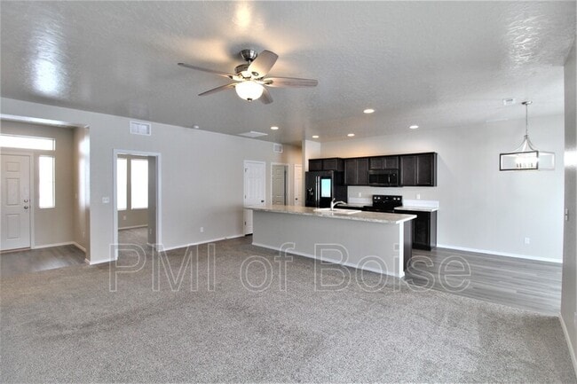 Photo - 973 S Rangipo Ave