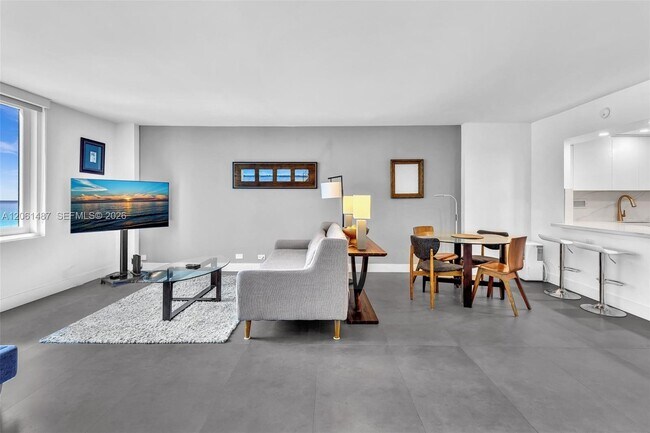 Photo - 2301 Collins Ave Unit 1543