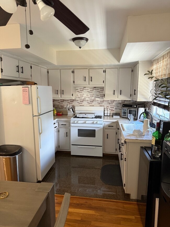 Photo - 35 Amaron Ln