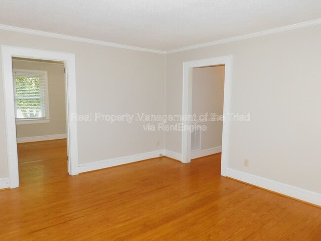 Photo - 4619 McKnight Mill Rd