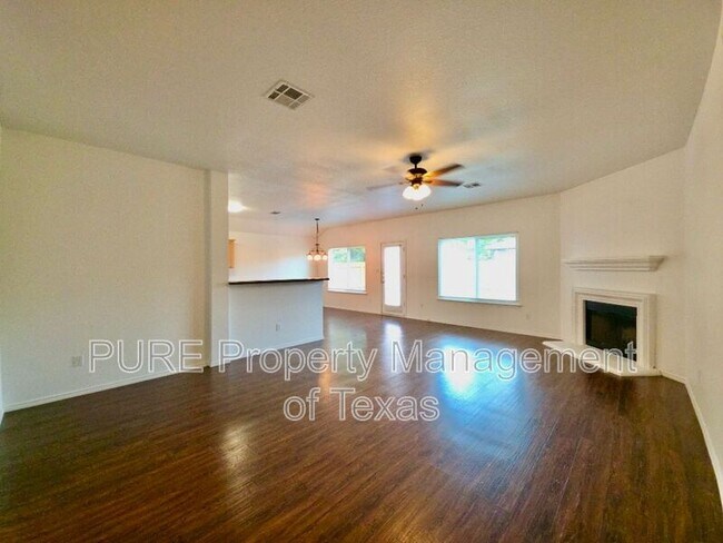 Photo - 3007 Zachary Ln