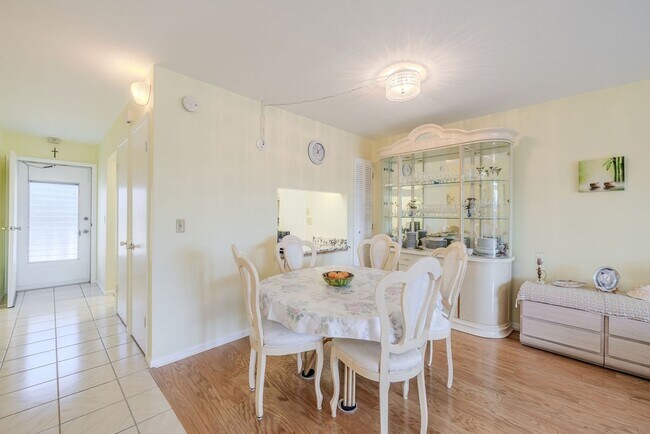 2333 Indian River Blvd Unit 306