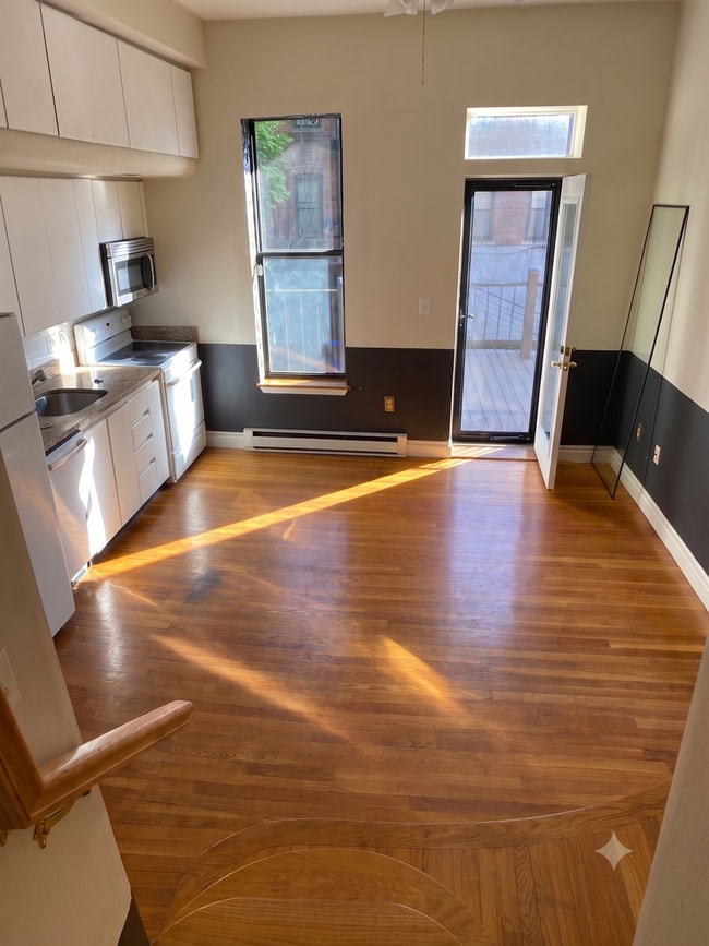 Building Photo - Charming South End 1-Bed with Private Deck!