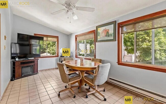 Photo - 38 George St Unit #2