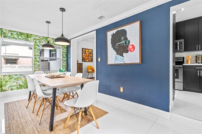 Photo - 775 NW 44th St