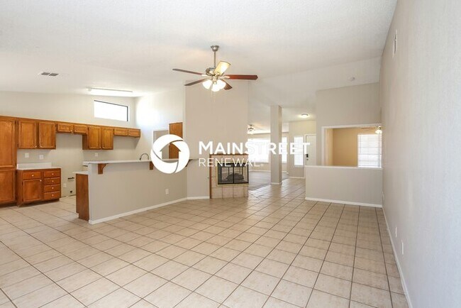 Photo - 4 Bedroom Pet-Friendly Home in LAS VEGAS, NV with Main Street Renewal