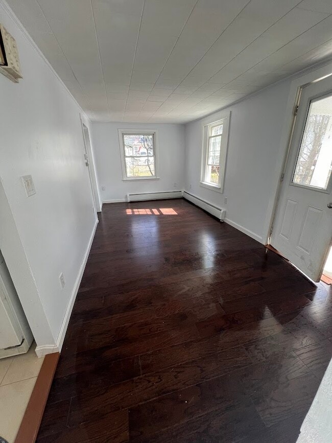 Building Photo - 26 Summer St