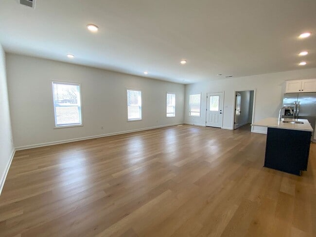Photo - 126 Oak Ave