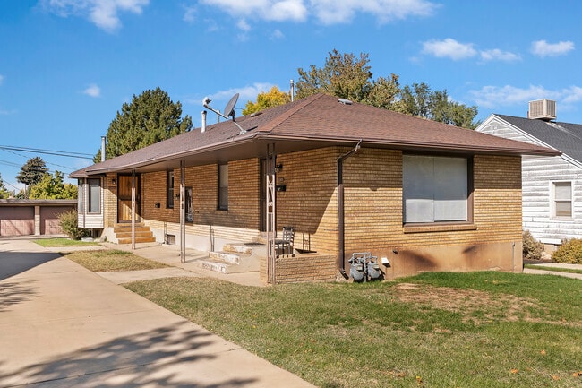 Photo - 3371 Quincy Ave Unit 3371