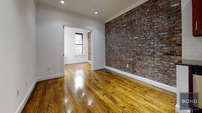 Photo - 307 Mott St Apartamento Unidad 1A