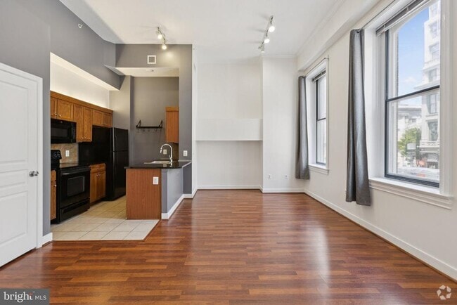 Building Photo - 616 E St NW Unit 217 Rental