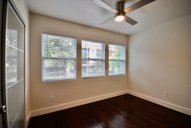 Photo - 616 E Pine St
