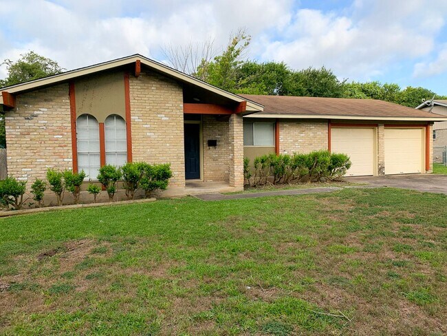 Building Photo - Great Home in North Austin!